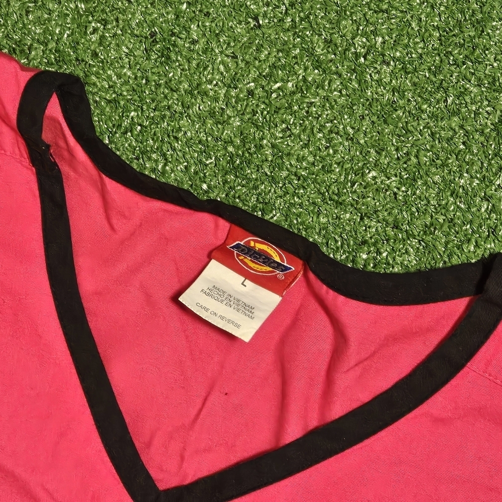 Dickies Hot Pink V-Neck Short Sleeve Top - Picture 2 of 5